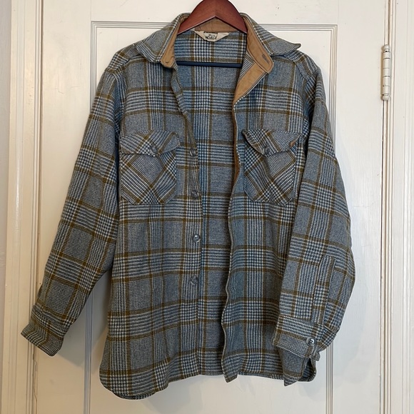 Vintage Woolrich Plaid Wool Flannel Shirt Jacket size large - Picture 1 of 9